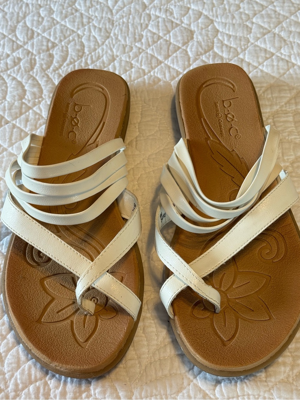 B.O.C. Women's White Alisha Strappy Crossover Sandals-Sz 9-EUC